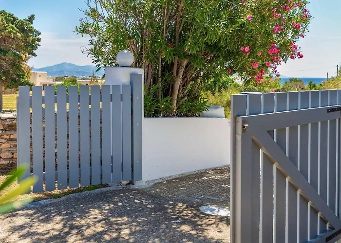 Traditional Island Escape By μρs Apartmán