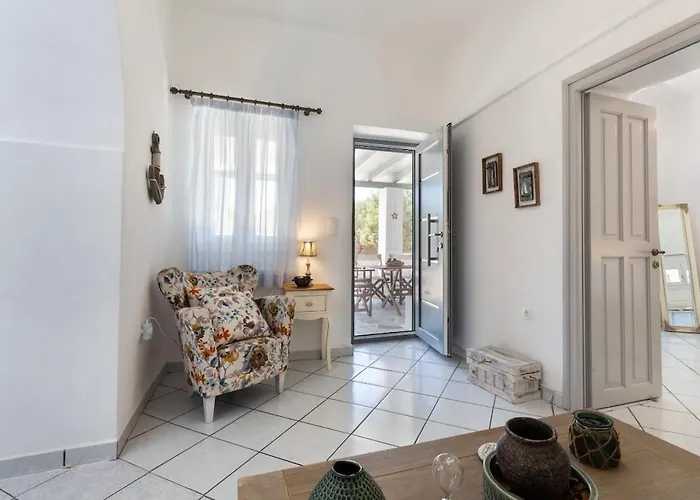 Traditional Island Escape By μρs * Páros